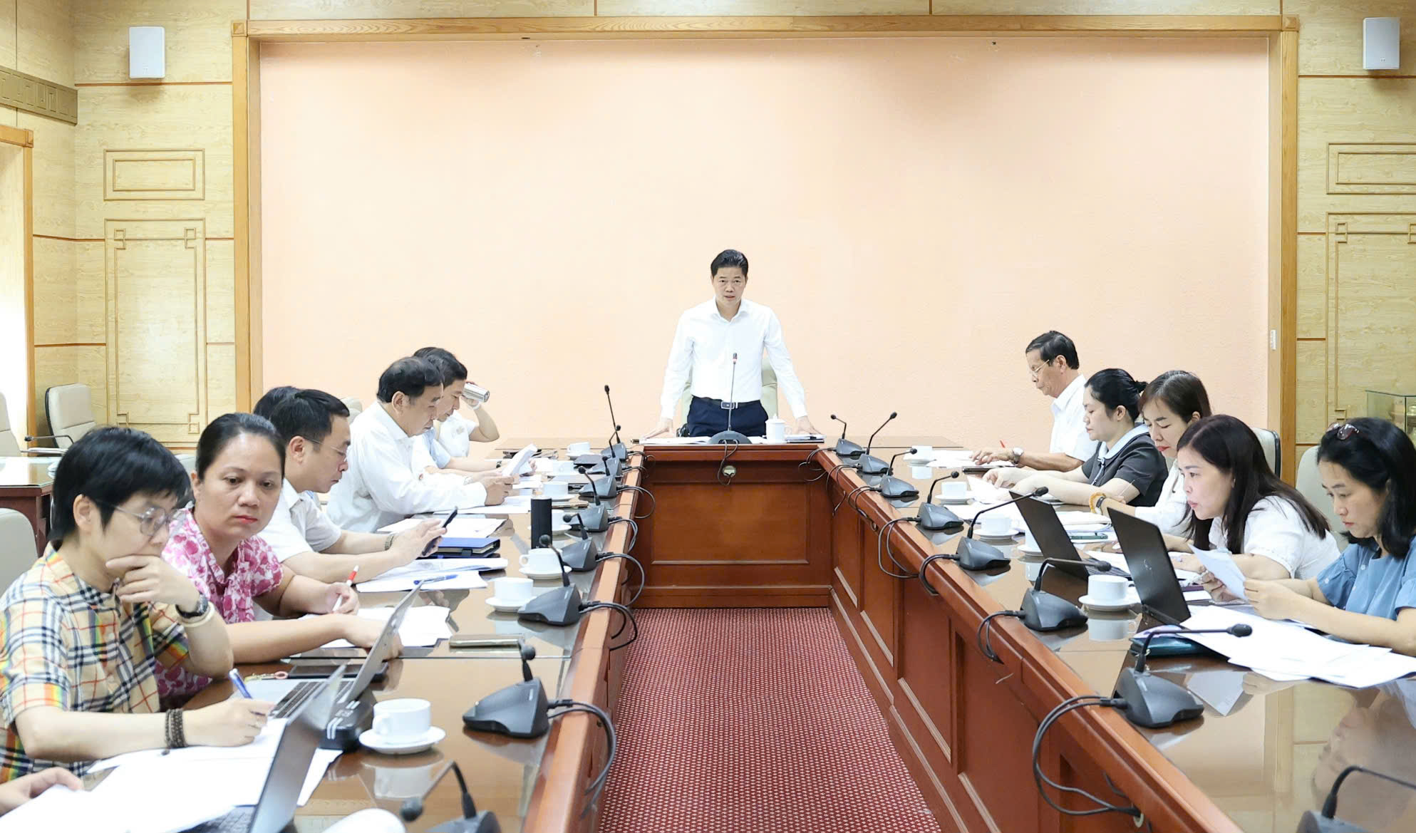 Hoàn thiện danh mục thuốc YHCT được hưởng BHYT theo hướng khoa học, an toàn, hiệu quả- Ảnh 10.