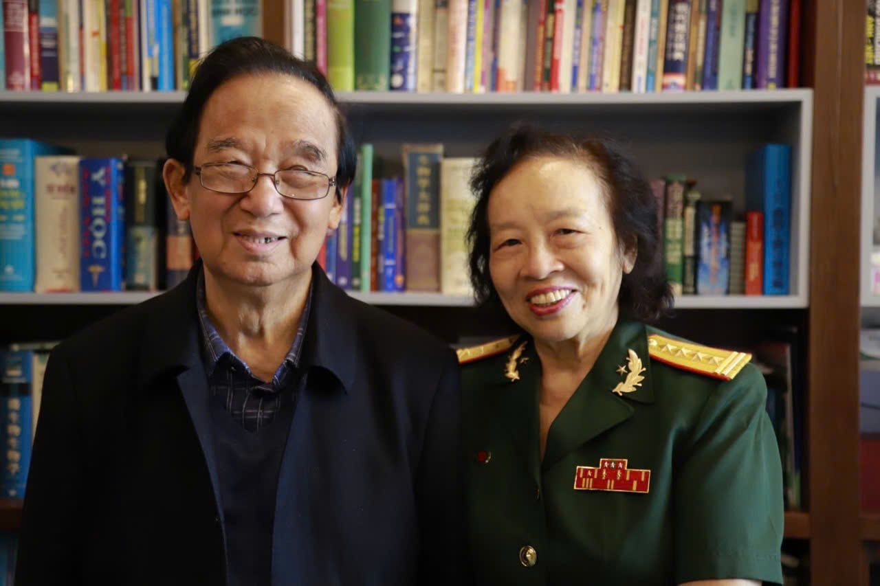 Nữ bác sĩ quân y đi qua chiến tranh, không nghỉ sau tuổi hưu- Ảnh 4.