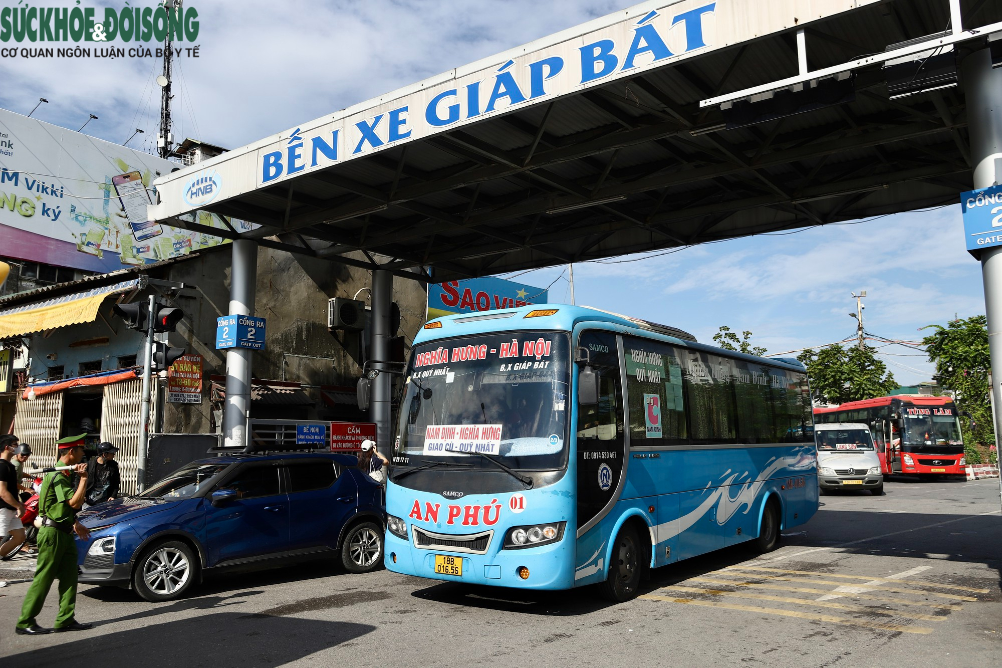 Trước nghỉ lễ 2/9: Các bến xe đông khách, chuyến về miền Trung kín chỗ- Ảnh 15.