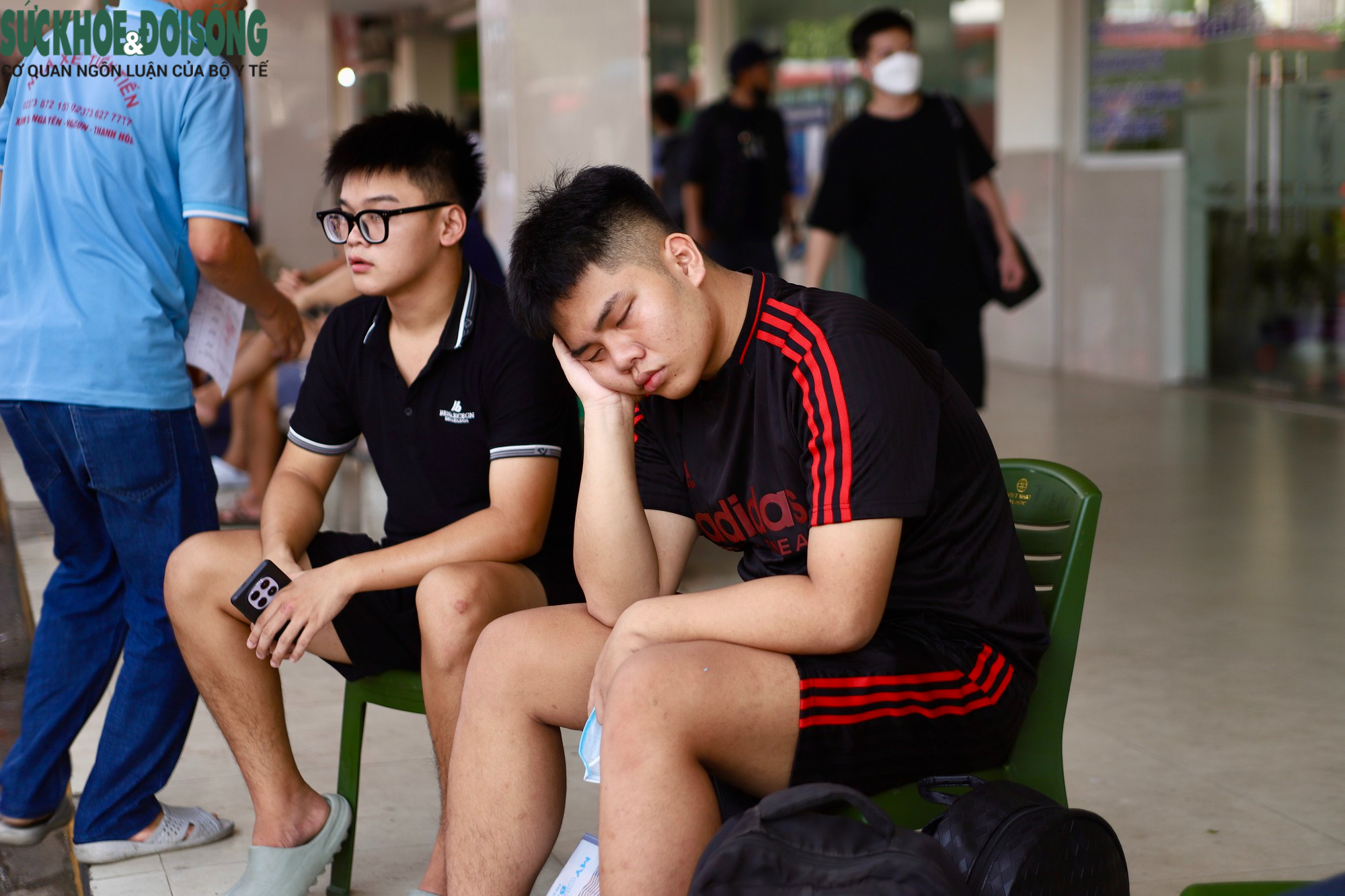 Trước nghỉ lễ 2/9: Các bến xe đông khách, chuyến về miền Trung kín chỗ- Ảnh 11.