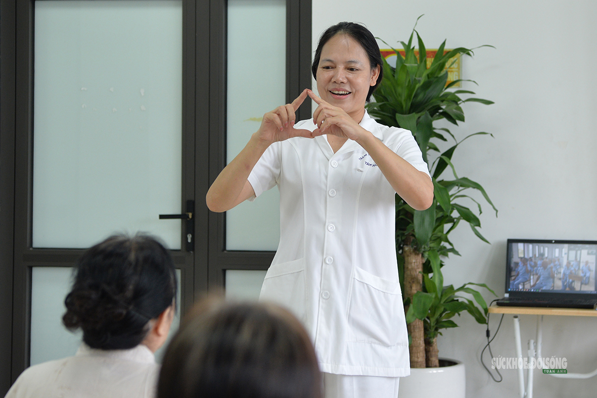 Cận cảnh bên trong cơ sở chăm sóc người cao tuổi- Ảnh 10.