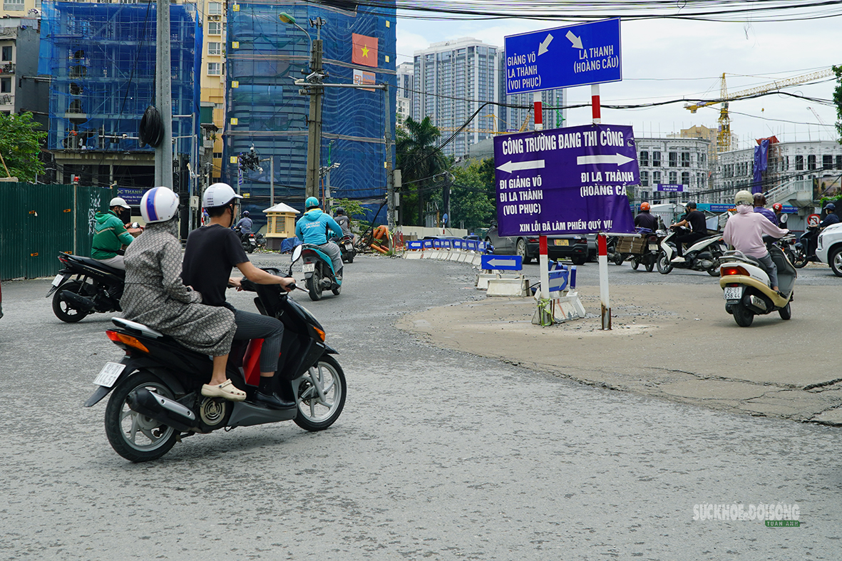 Cận cảnh tuyến Vành đai 1 dài hơn 2,2 km đang thi công ở Hà Nội- Ảnh 7.