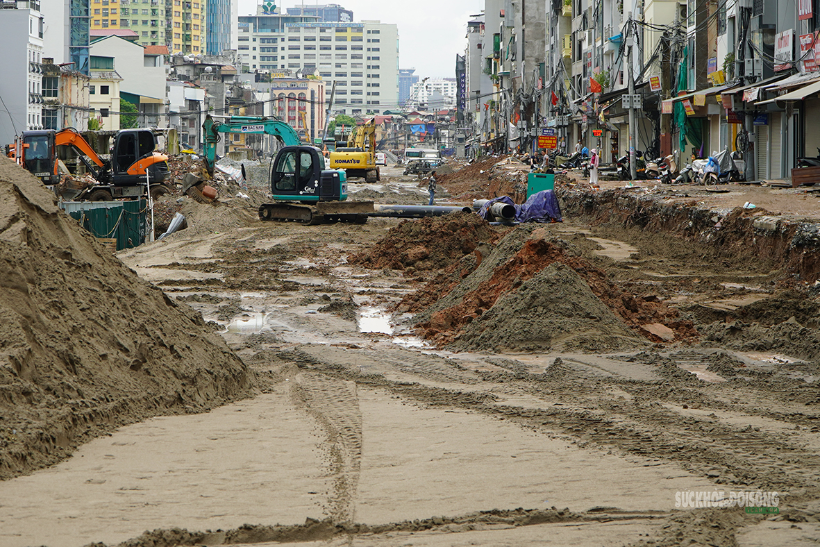 Cận cảnh tuyến Vành đai 1 dài hơn 2,2 km đang thi công ở Hà Nội- Ảnh 8.