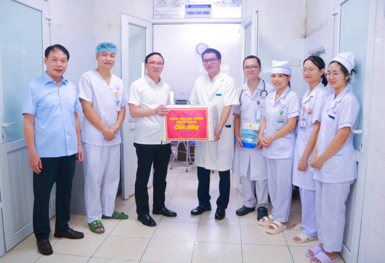 Hải Phòng thăm, động viên các kíp trực y tế dịp lễ Quốc khánh 2/9- Ảnh 3.
