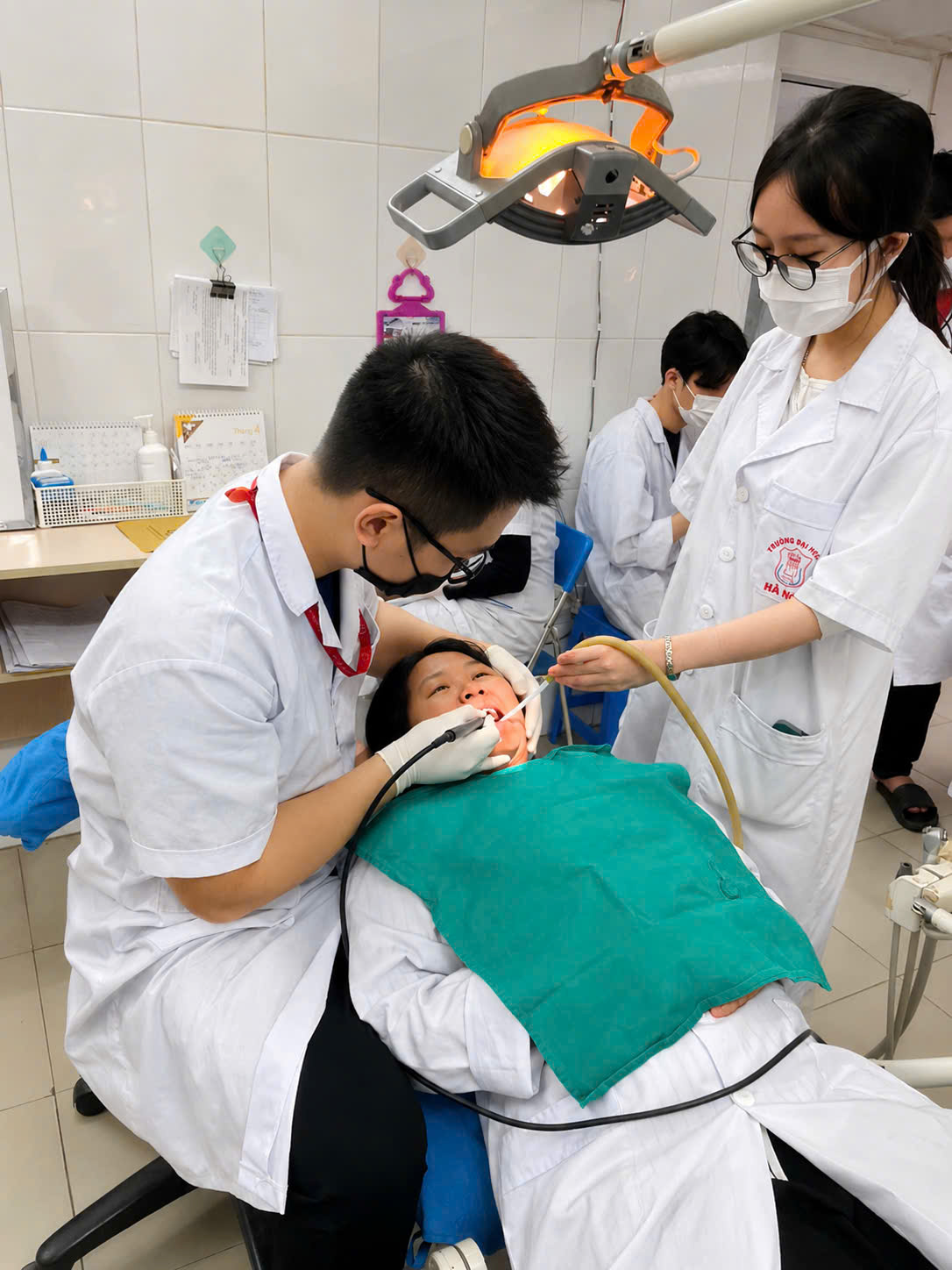 Gallery - Bài học về sự thấu cảm từ tân thủ khoa bác sĩ nội trú Đại học Y Hà Nội - image 4