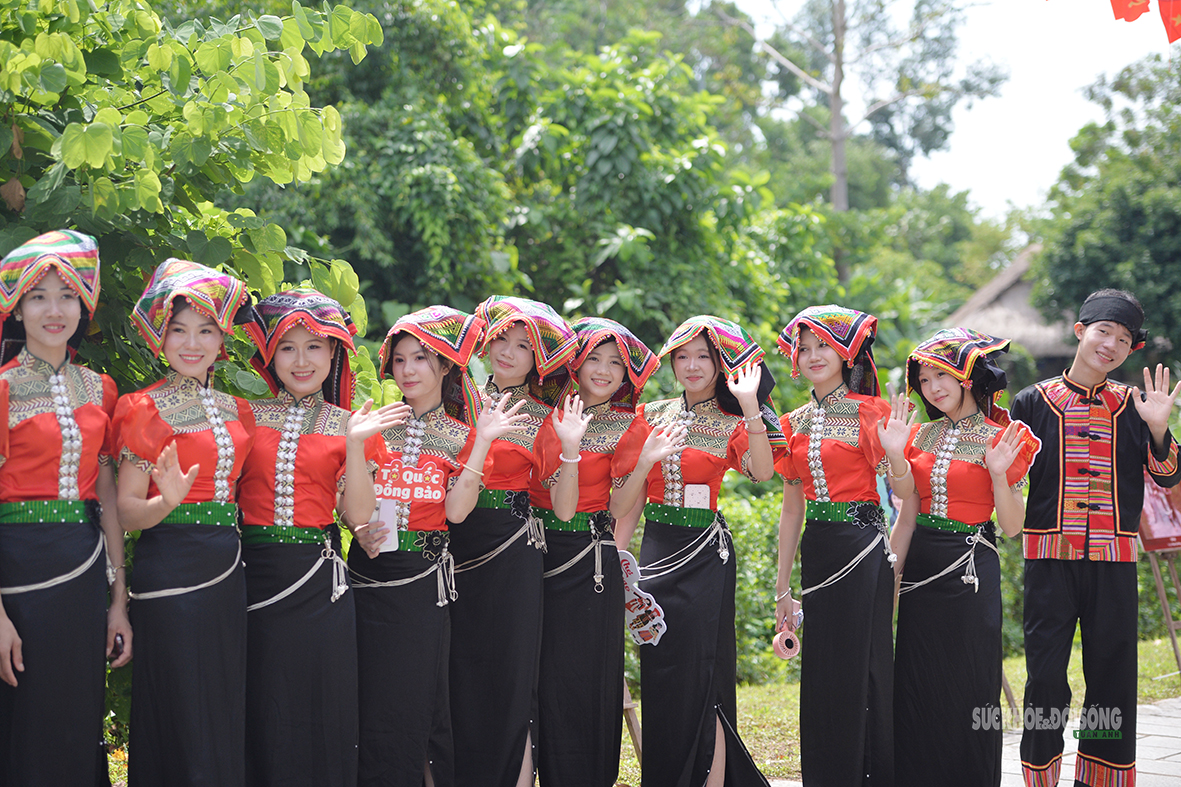 Rực rỡ sắc màu Tết Độc lập tại Làng Văn hóa các dân tộc Việt Nam- Ảnh 6.