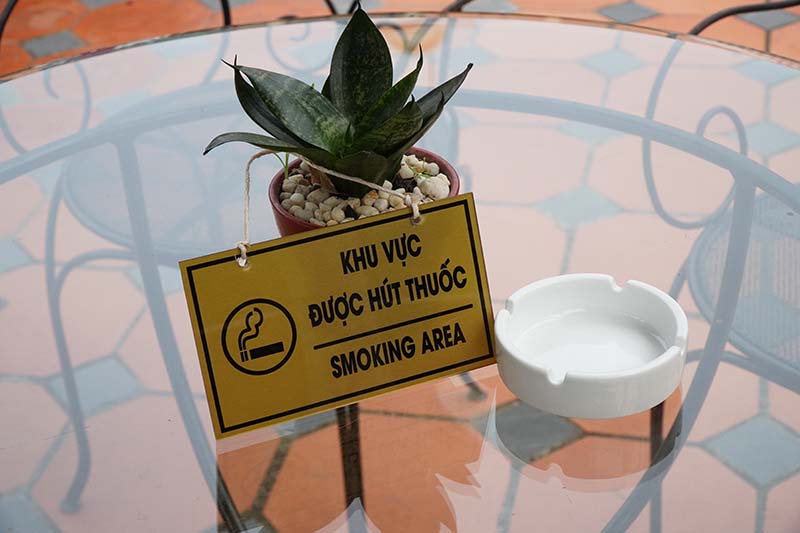 Mở rộng môi trường không khói thuốc: Bảo vệ sức khỏe cộng đồng từ những không giankín - Ảnh 2.