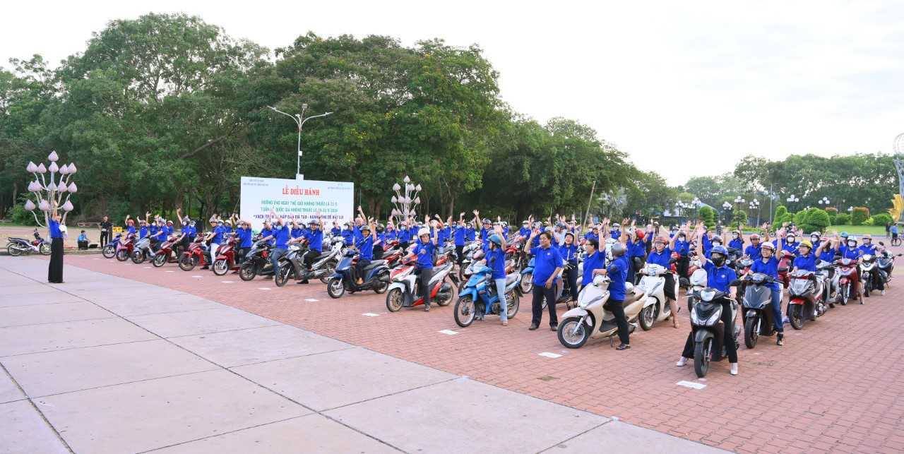 Quyết liệt phòng, chống tác hại thuốc lá, bảo vệ sức khỏe cộng đồng- Ảnh 2.