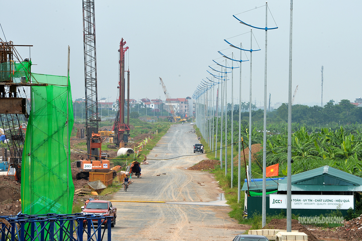 Cầu Hồng Hà bắc qua sông Hồng sau gần một năm thi công- Ảnh 11.