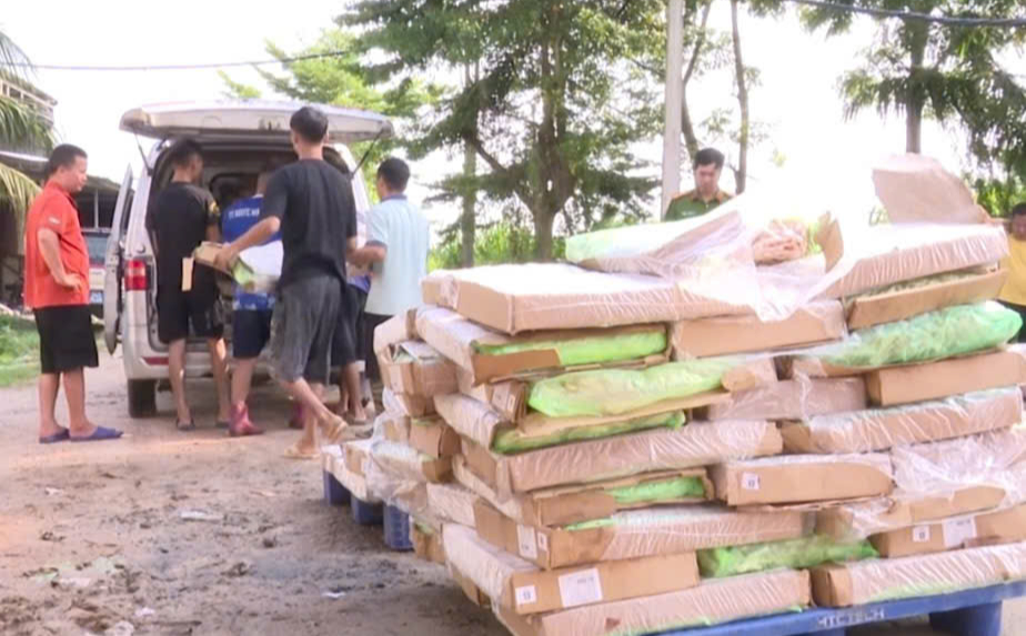 Phạt hơn 40 triệu đồng vì sản xuất gần 1,3 tấn chân gà đông lạnh vi phạm nhiều quy định- Ảnh 2.