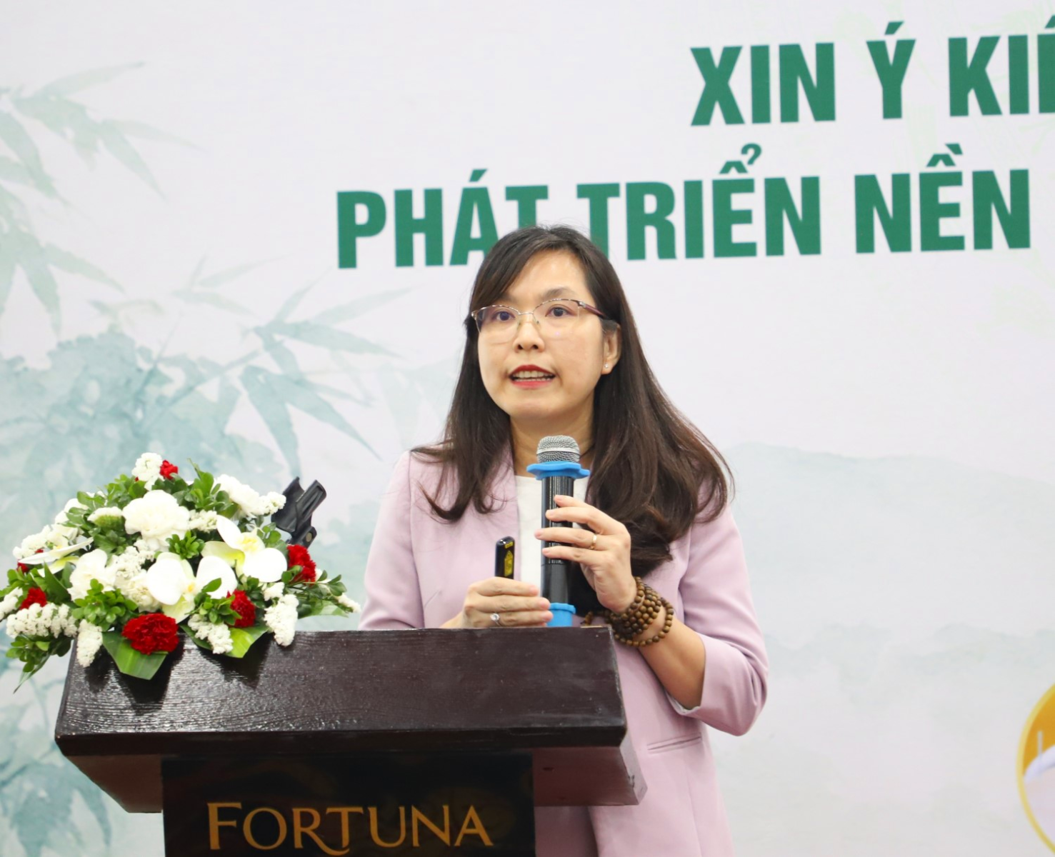 Y học cổ truyền: Từ bảo tồn giá trị truyền thống đến ngành kinh tế giá trị cao- Ảnh 2.