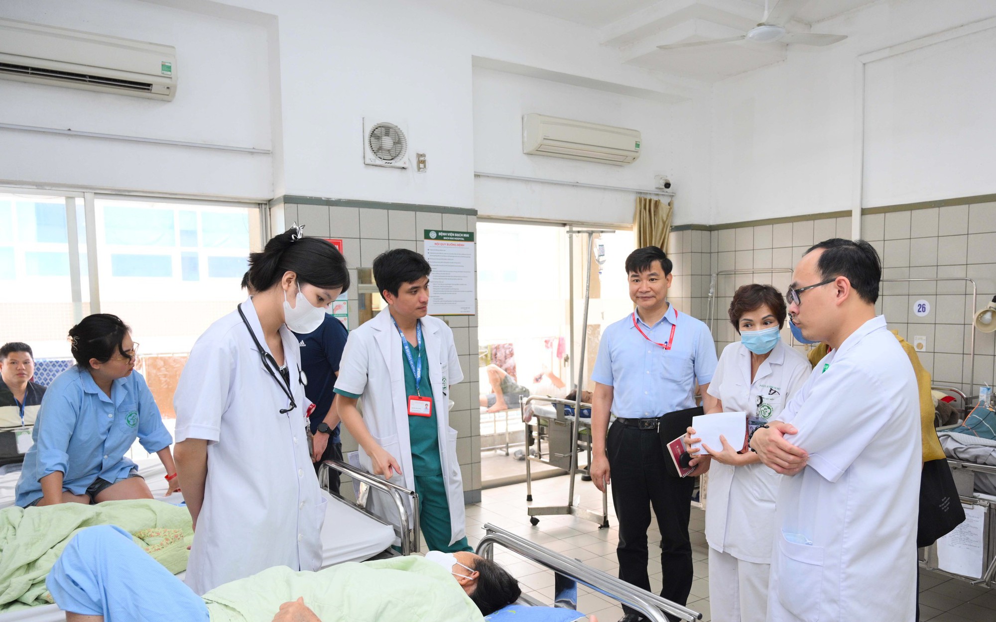 Đào tạo y khoa chú trọng thực hành lâm sàng và phối hợp liên ngành- Ảnh 4.