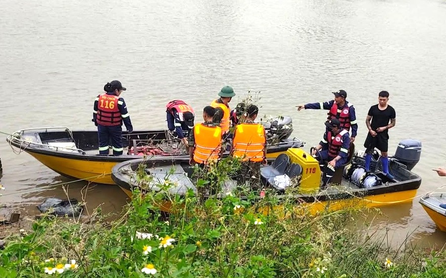 Đã tìm thấy thi thể Thiếu tá quân đội mất tích khi cứu người đuối nước- Ảnh 4.