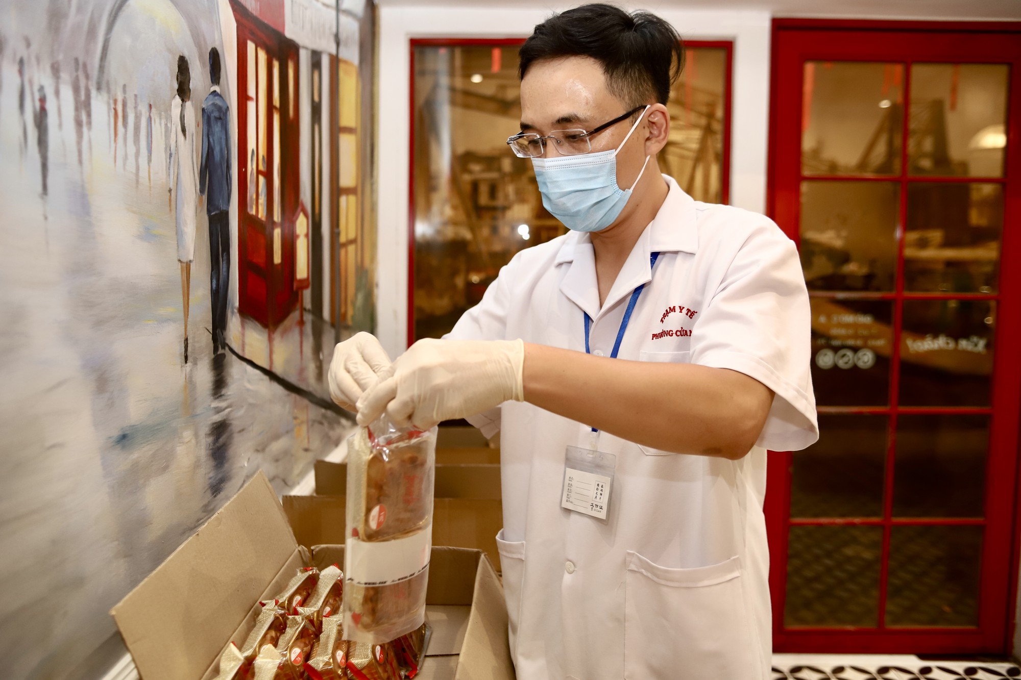 Kiểm tra ATTP dịp Tết Trung thu tại phường Cửa Nam: Nhiều tồn tại cần khắc phục- Ảnh 2.