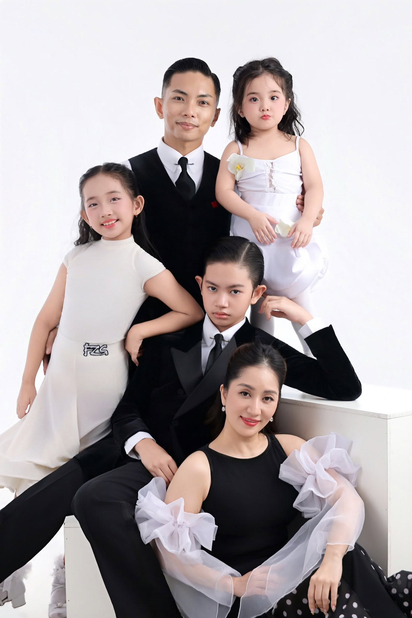 Khánh Thi cảm thán: 'Ngày xưa Phan Hiển như trẻ con'- Ảnh 6.