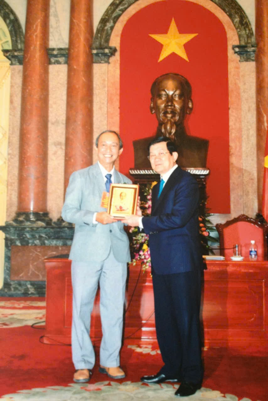 Bác sĩ Nguyễn Hiếu Nhân - luôn xem người bệnh như người thân của mình - Ảnh 5.
