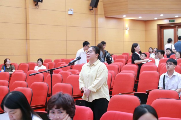 Những mảnh ghép thầm lặng của bác sĩ nội trú Đại học Y Hà Nội - Ảnh 3.