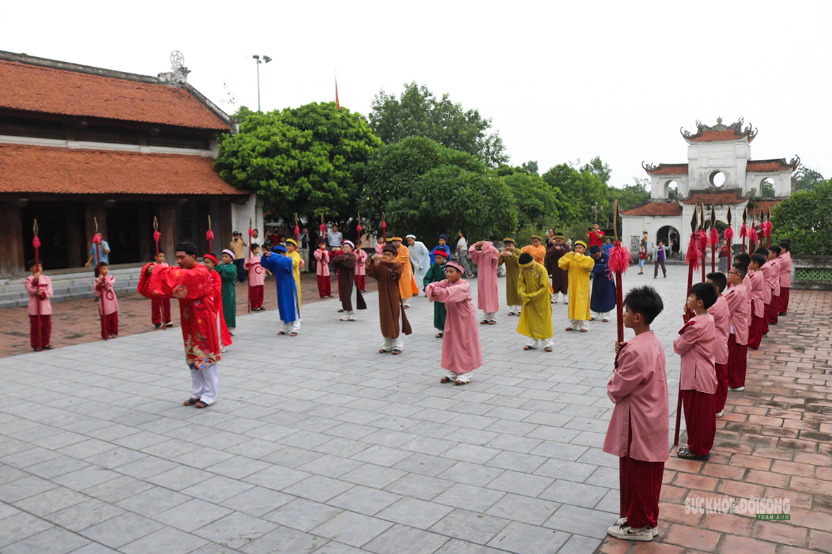 Khi trường thi xưa sống lại giữa Văn Miếu Sơn Tây - Ảnh 5.