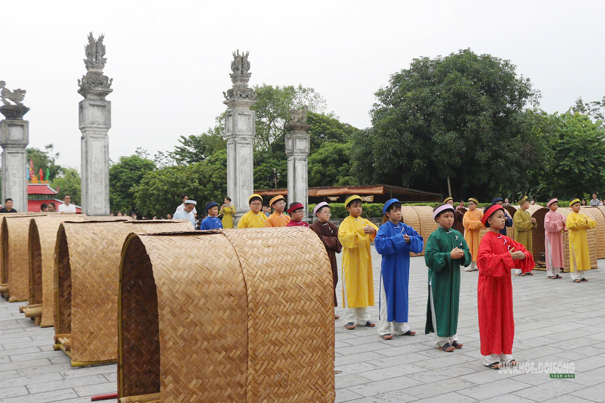 Khi trường thi xưa sống lại giữa Văn Miếu Sơn Tây - Ảnh 8.
