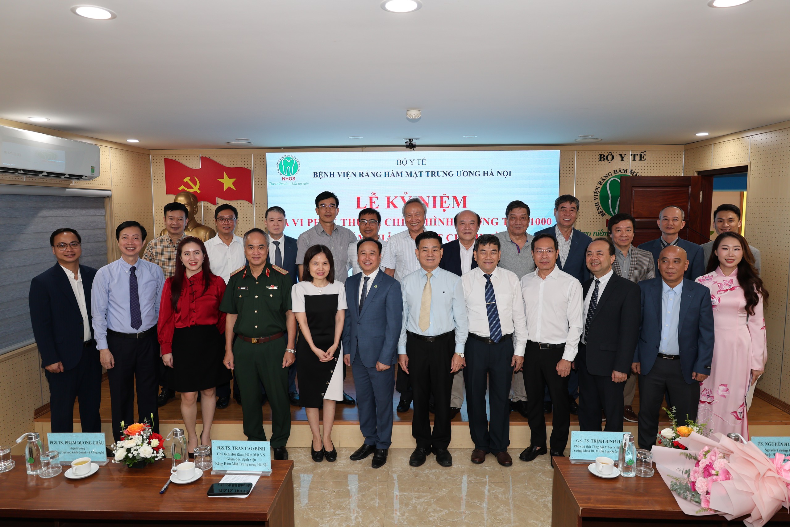 1.000 ca vi phẫu: Không chỉ là hành trình làm chủ kỹ thuật cao mà là 1.000cuộcđờiđượcthayđổi - Ảnh 4.