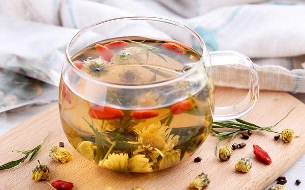 5 loại trà thảo dược người bệnh dạ dày không nên uống tùy tiện - Ảnh 2.