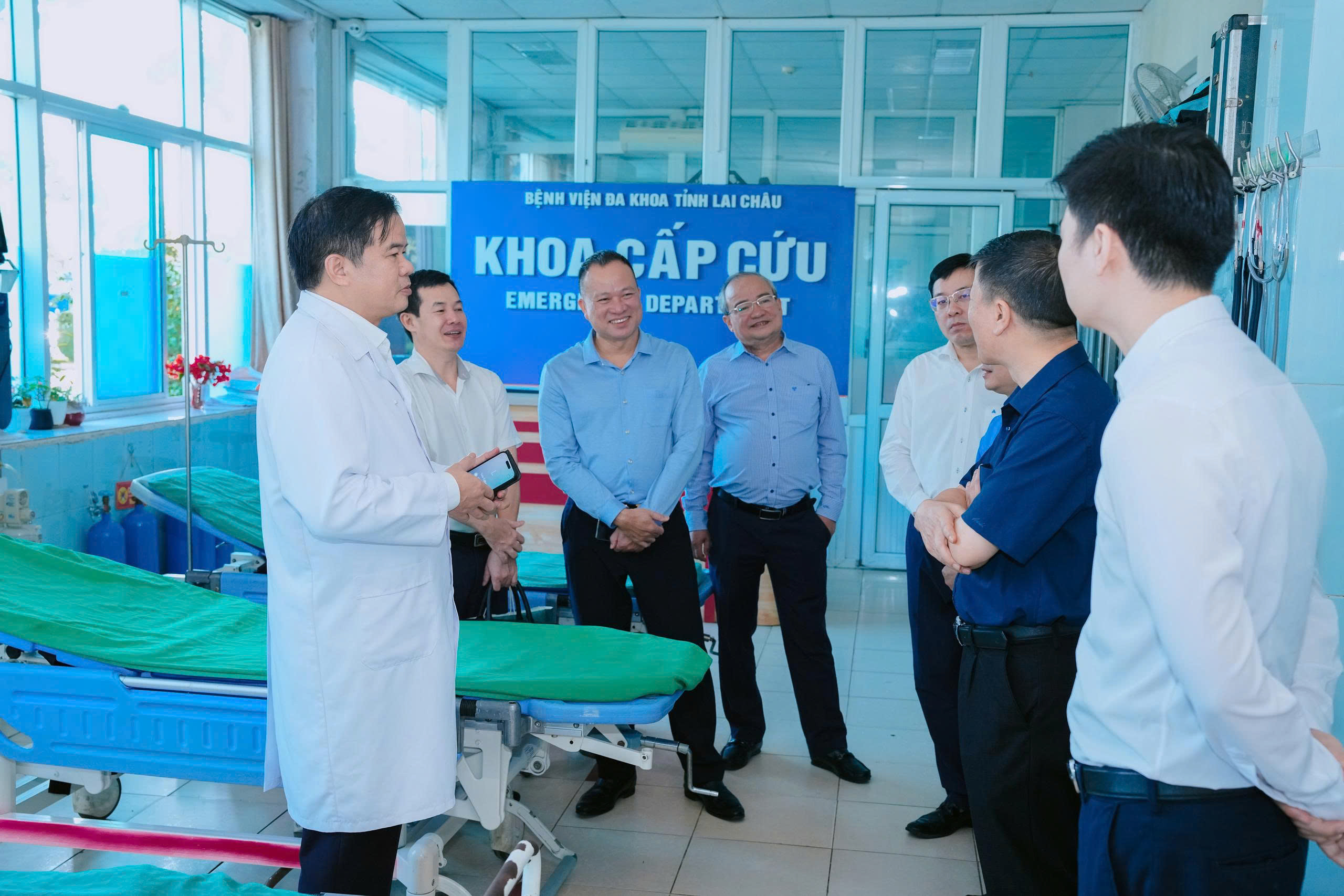 Không chỉ đưa bác sĩ Bạch Mai lên vùng cao, mà xây năng lực y tế tại chỗ- Ảnh 4.
