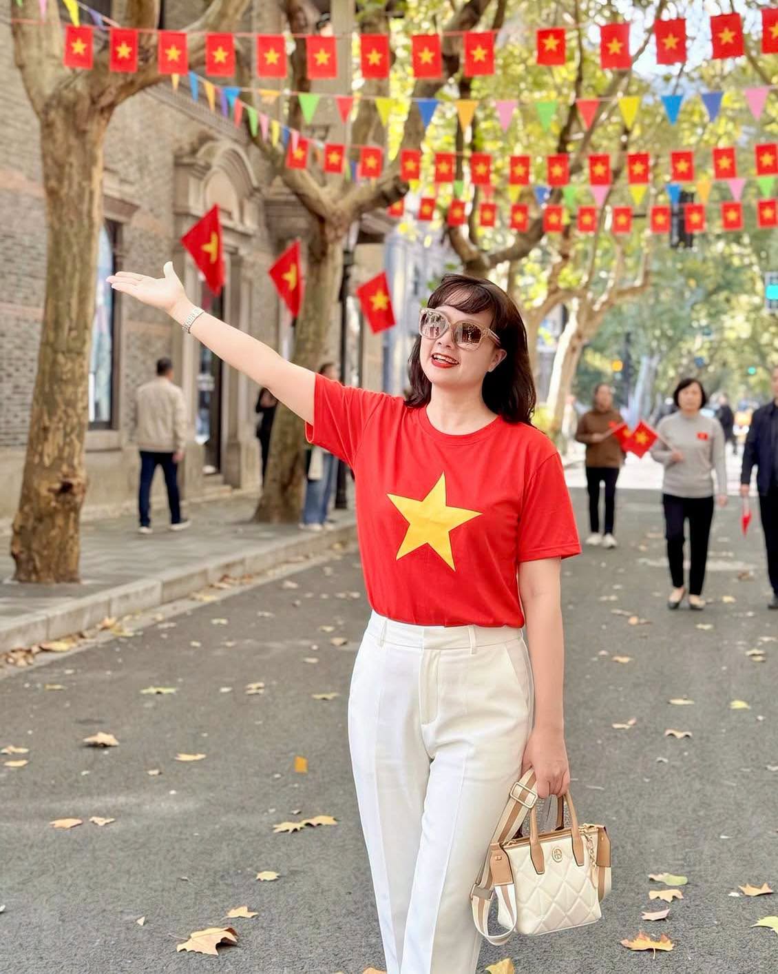Con gái H'Hen Niê, MC Thanh Mai cùng dàn sao Việt gây chú ý trong ngày vui đất nước- Ảnh 4.