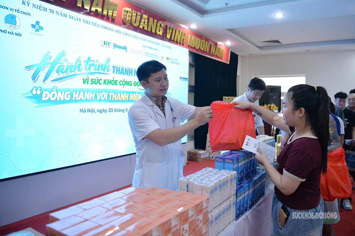 Khám sức khỏe miễn phí, phát hiện sớm nguy cơ bệnh tật ở người trẻ - Ảnh 11.