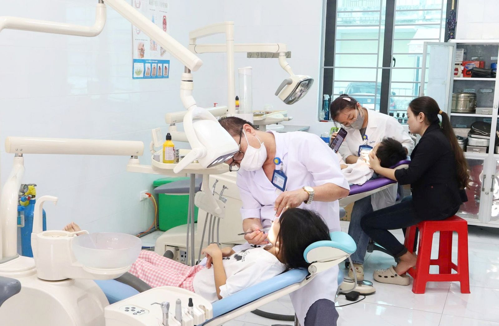 Đưa kỹ thuật cao về cơ sở, giảm cảnh người bệnh đi xa - Ảnh 3.
