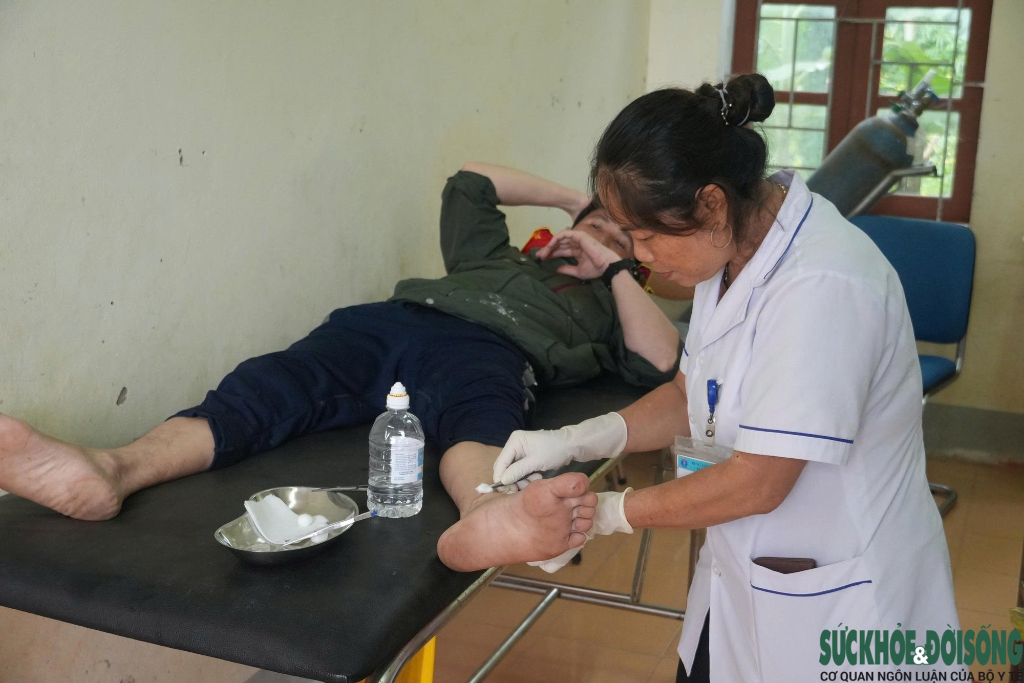 Nhiều trạm y tế ở Nghệ An dột nát, trần nhà chực rơi- Ảnh 7.
