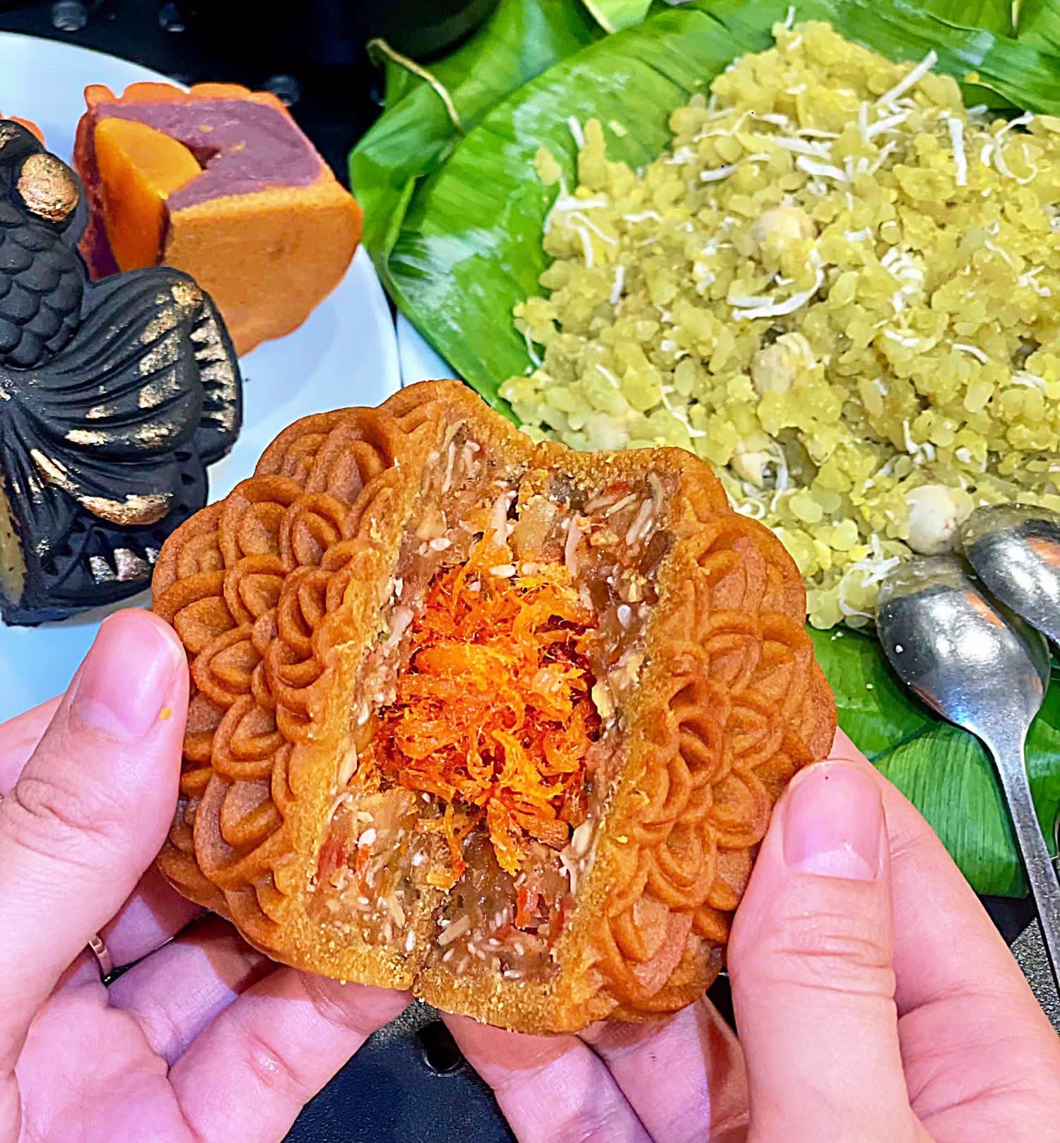 8 lưu ý ăn bánh trung thu để kiểm soát calo và đường huyết - Ảnh 2.
