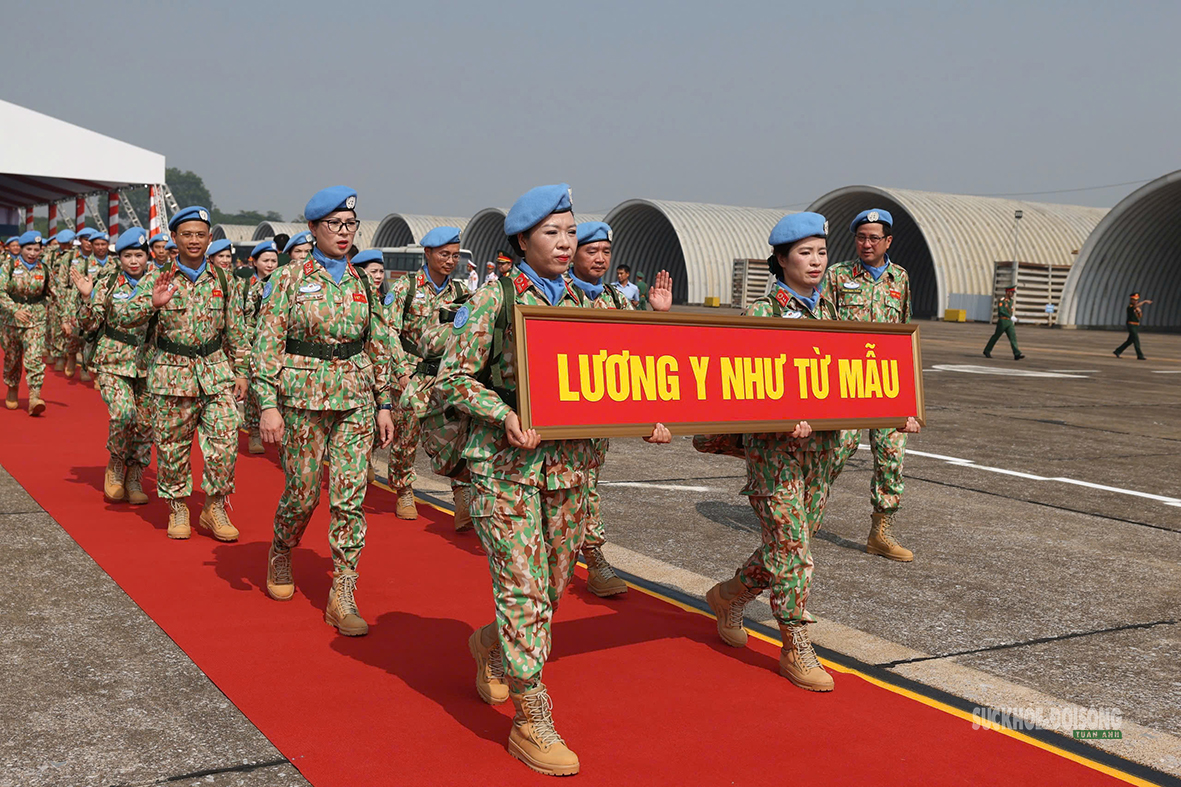 Mũ nồi xanh Việt Nam lên đường tiếp nối sứ mệnh hòa bình - Ảnh 5.