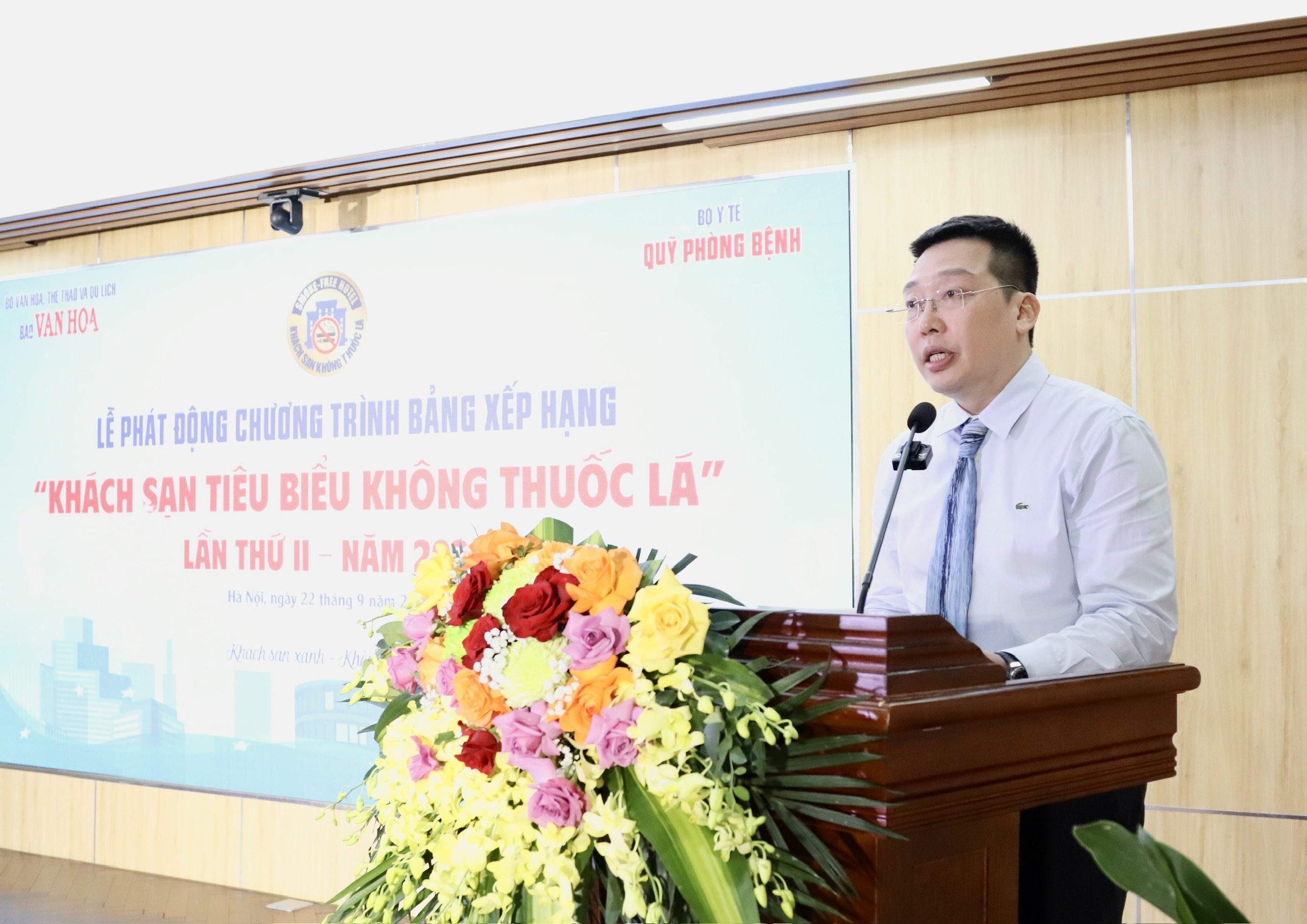 Khách sạn, nhà hàng vẫn là những địa điểm phơi nhiễm với khói thuốc lá cao- Ảnh 2.
