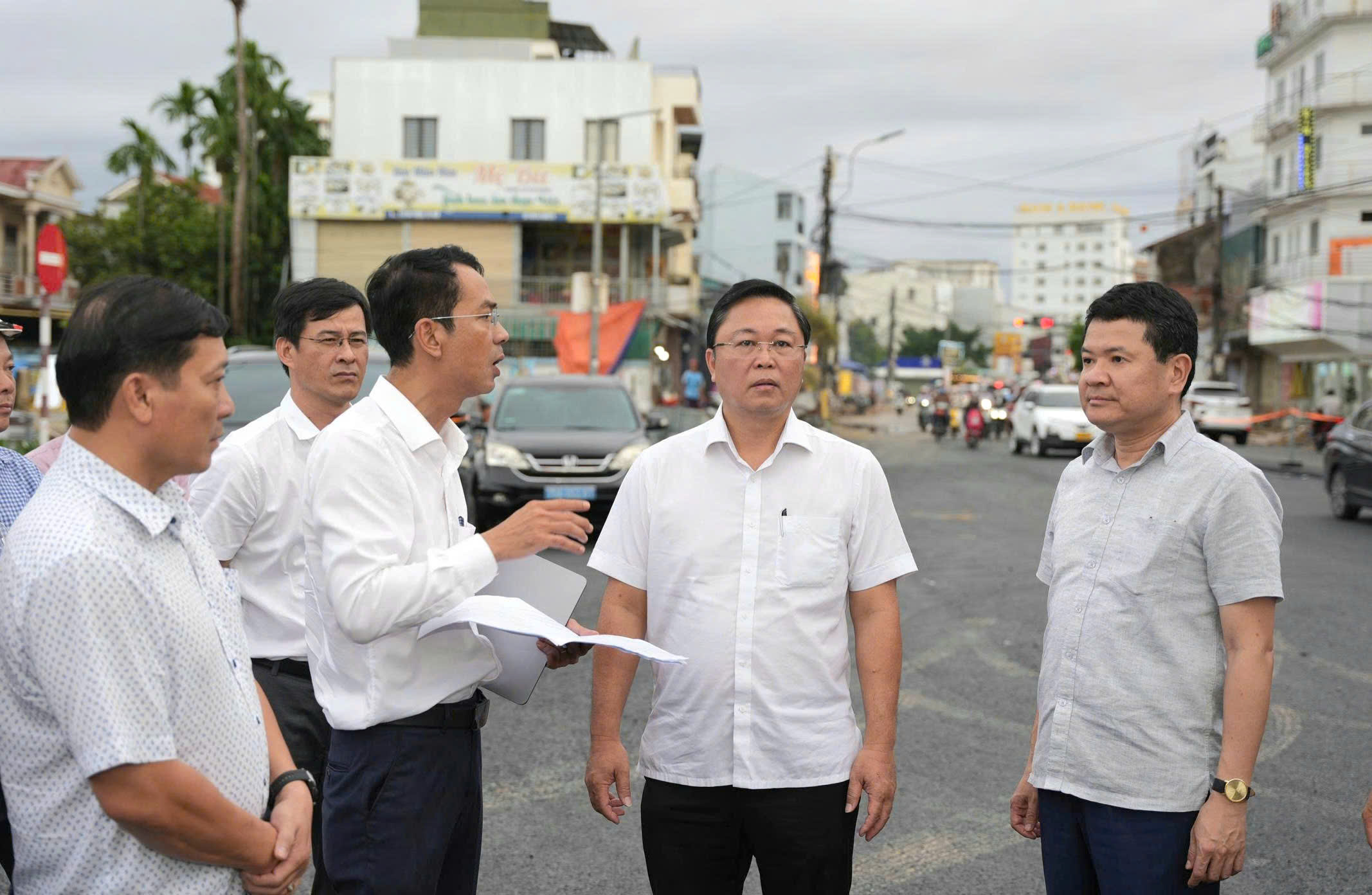 Huế chốt thời gian hoàn thành dự án mở rộng cầu Vỹ Dạ, đường Bà Triệu - Ảnh 2.