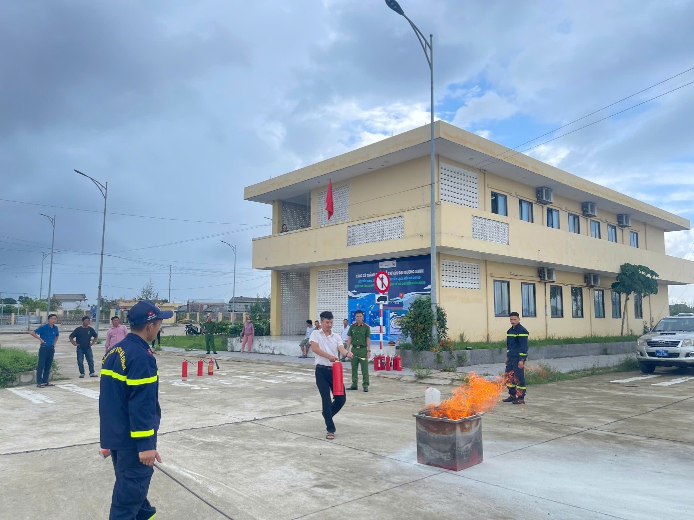 Tàu thuyền tránh trú mùa mưa bão, những nguy cơ nào cần kiểm soát?- Ảnh 3.