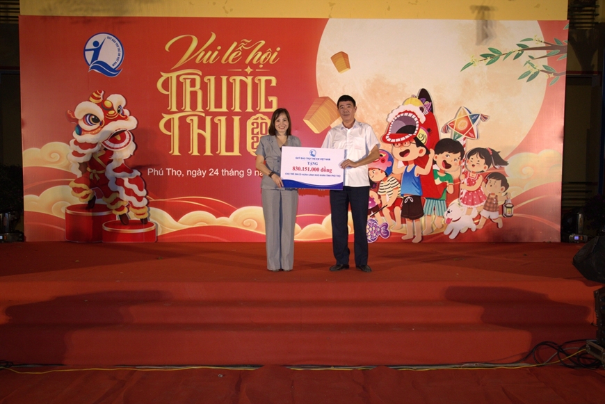 Quỹ Bảo trợ trẻ em Việt Nam thắp sáng ước mơ cho thiếu nhi xã miền núiởPhúThọ - Ảnh 2.