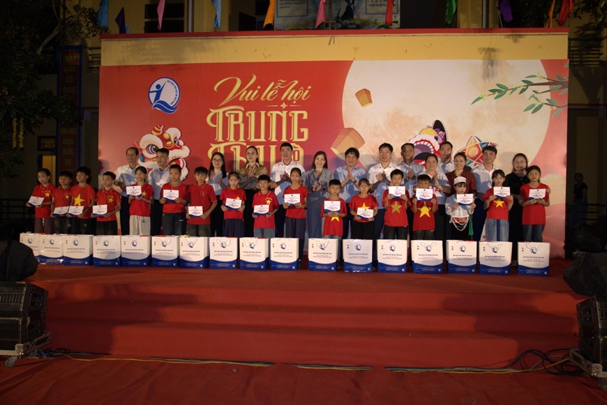 Quỹ Bảo trợ trẻ em Việt Nam thắp sáng ước mơ cho thiếu nhi xã miền núiởPhúThọ - Ảnh 4.