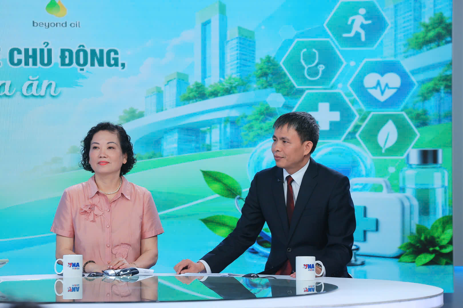 Chuyên gia khuyến nghị cách chăm sóc sức khỏe chủ động ngay từ bữa ăn hàng ngày- Ảnh 2.