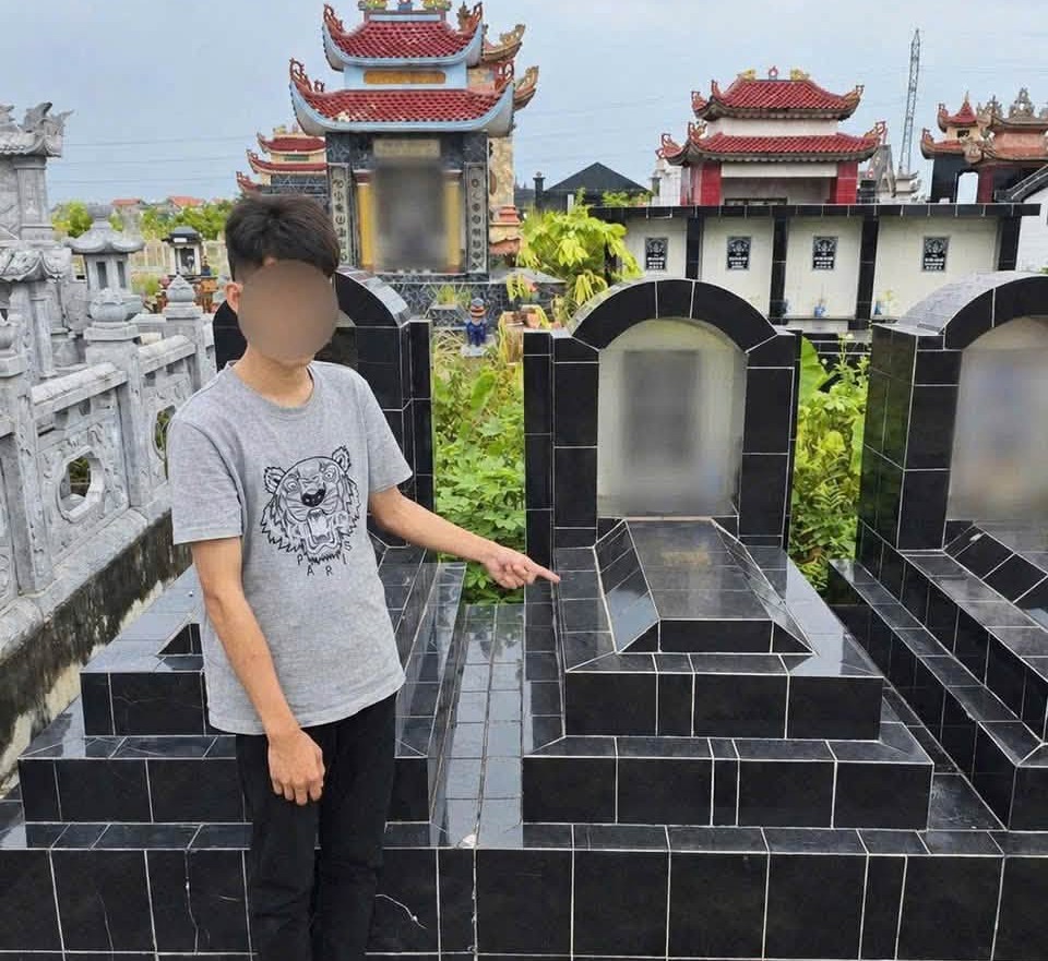 Thua 'kèo', nam thanh niên phát livestream xâm phạm mồ mả- Ảnh 2.