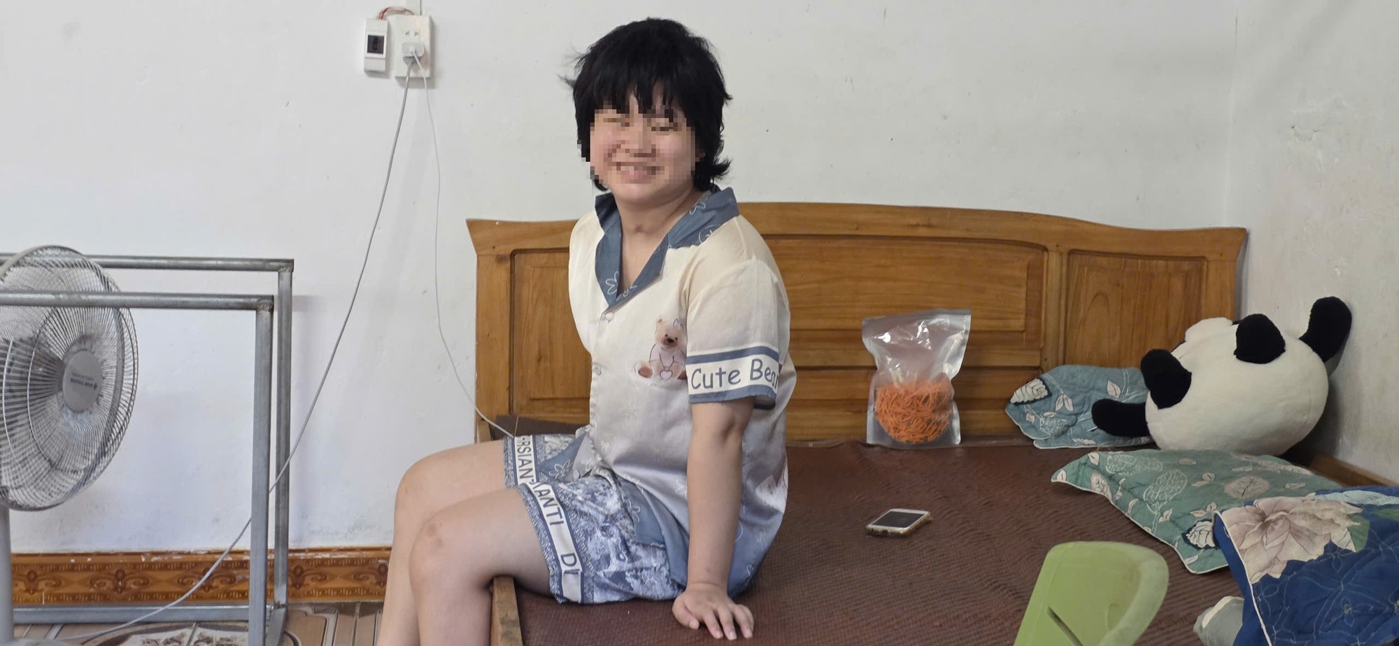 Quỹ Vòng tay nhân ái hỗ trợ nữ sinh Hải Phòng bị tai nạn, phải nghỉ học- Ảnh 2.