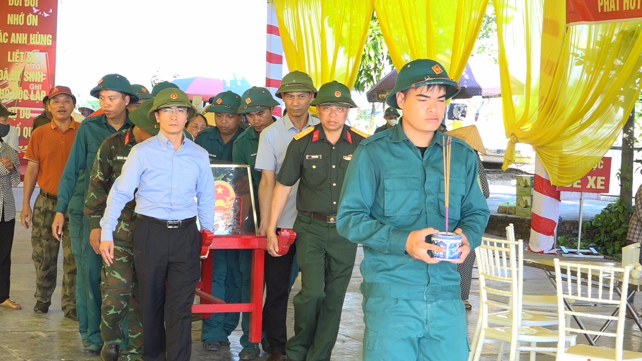 Hải Phòng đã tìm thấy 22 bộ hài cốt ở mộ chôn tập thể gò Mả Chìa - Ảnh 4.