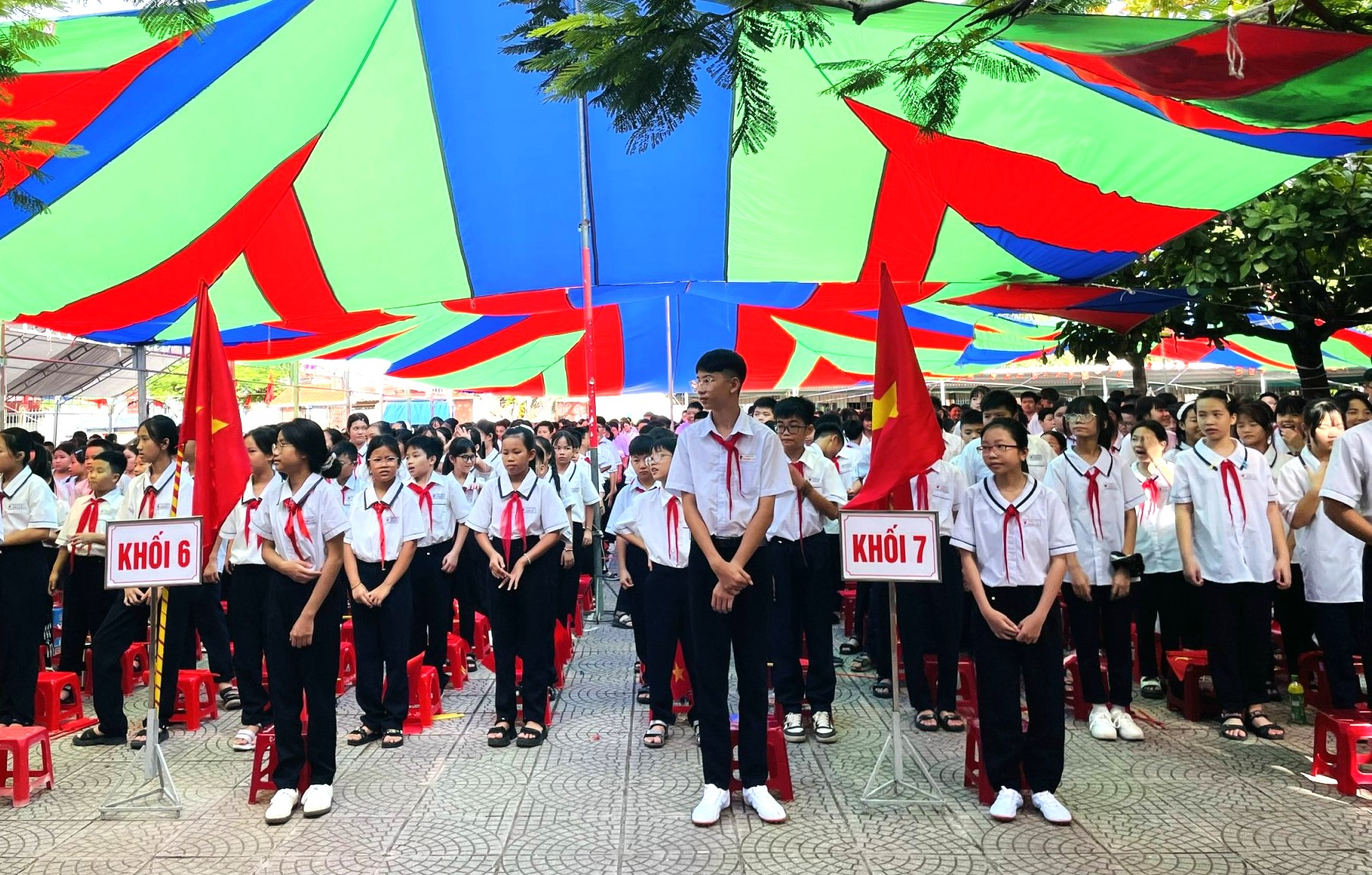 Hải Phòng: Niềm vui ngày khai giảng ở những ngôi trường sáp nhập - Ảnh 9.