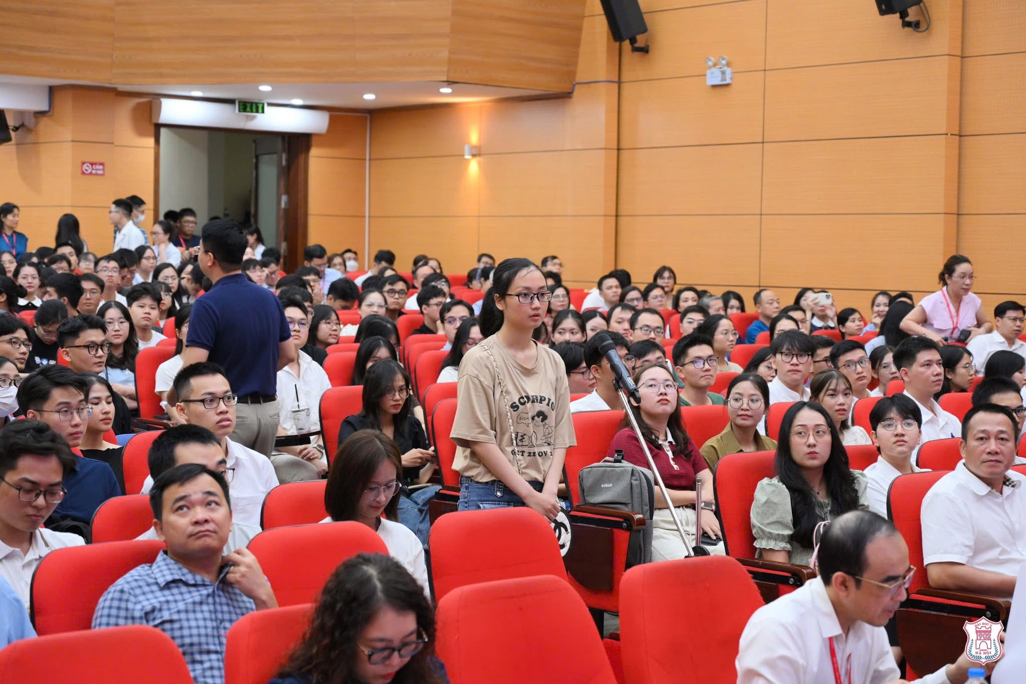  Giữ hay bỏ 'Match Day' Bác sĩ nội trú: Nhìn từ cảm xúc đến thực tiễn - Ảnh 3.