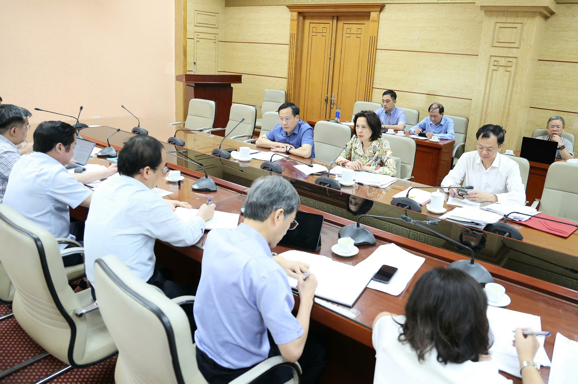 Bộ Y tế đôn đốc tiến độ đưa lô vắc xin phế cầu vào tiêm chủng mở rộng- Ảnh 7.