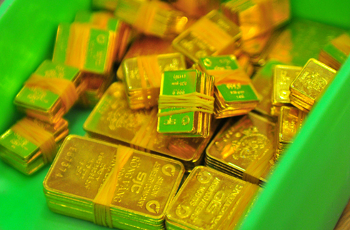 Ngân hàng bắt đầu thu phí gửi vàng 1