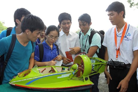 Sinh viên có thể rút ngắn tới 3 học kỳ khi học theo tín chỉ 1 Sinh viên có thể rút ngắn tới 3 học kỳ khi học theo tín chỉ 1