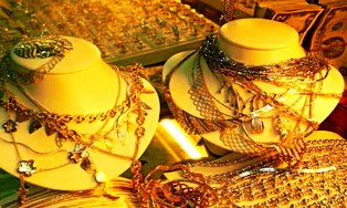 Giá vàng tuần tới sẽ "ảm đạm" quanh 43 triệu đồng 1 Giá vàng tuần tới sẽ "ảm đạm" quanh 43 triệu đồng 1