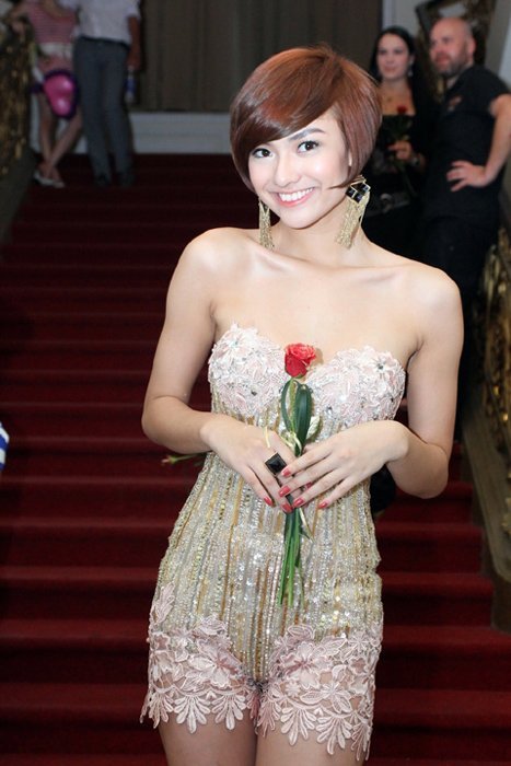 Những scandal sốc nhất làng giải trí năm 2012 4