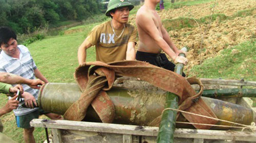 Xử lý an toàn quả bom hơn 200kg 1