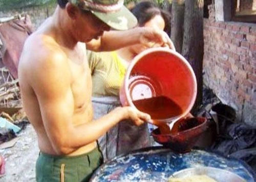 Kinh hoàng “công nghệ” tái sản xuất dầu ăn 2